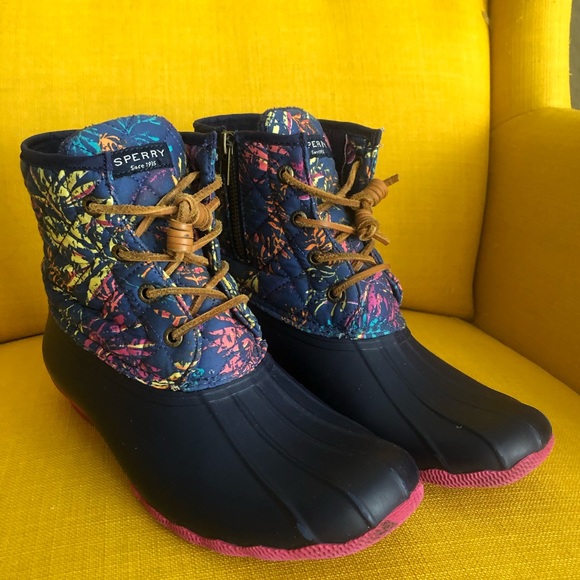 sperry saltwater floral duck boots